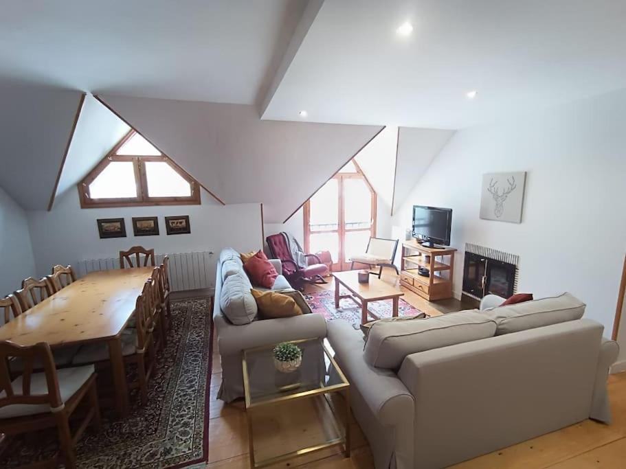 Balaitus Petfriendly - Arafita Apartamentos Sallent de Gállego Exteriör bild